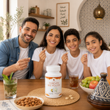 Famille marocaine souriante partageant un moment de bien-être autour de Forever Bee Pollen, complément alimentaire à base de pollen d'abeille, dans un intérieur moderne.